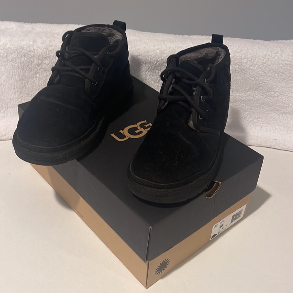 Ugg ~ Neumel Chukka Boot View 2